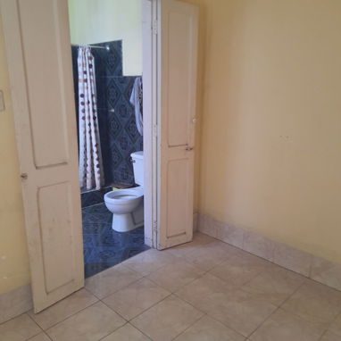 35.000 usd .VENDO CASA (altos)CENTRO HABANA EN SAN LAZARO Y ESPADA 52501177 - Img 126815835