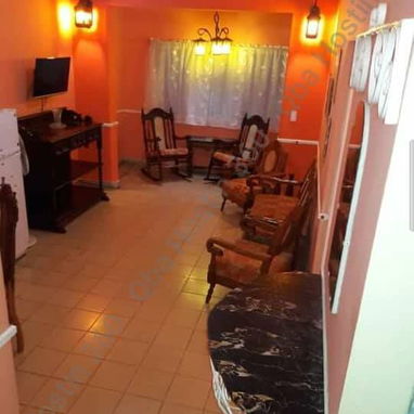 Renta para 3 personas  en apartamento de 1 habitacion en el Vedado, Habana. - Img 107787196