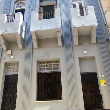 🏢 Bello Apartamento Art Decó de 3 Habitaciones en Habana Vieja (No se va la Luz) REF 1442 - Img 108776146
