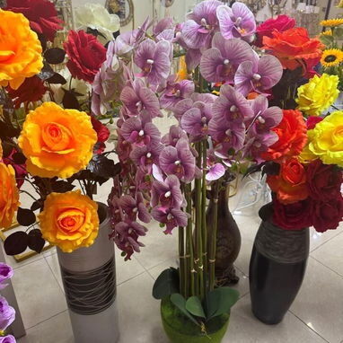 Macetas con flores artificiales - Img 121875062