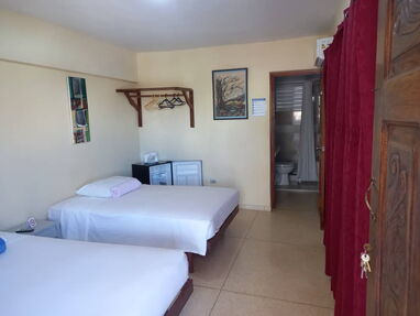 ♥️Renta casa en Santa Marta de 1 habitación,baño,agua fría y caliente,TV, minibar, portal,a 10 min de la playa - Img 57506990