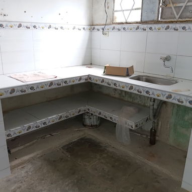 Casa en altos con placa libre en Arroyo Naranjo, Párraga, de dos cuartos , baño, cocina y sala. En 5000, se deja complet - Img 126055233