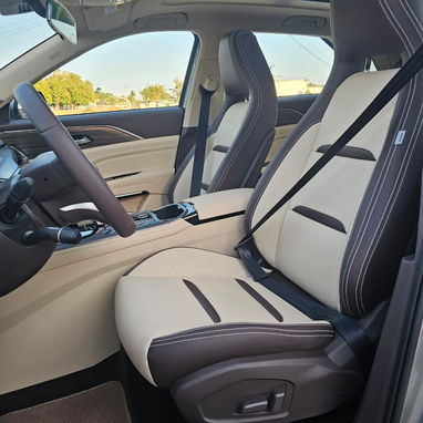 Vendo o negocio vestune 77 del 2024 5 mil kilómetros - Img 89003856