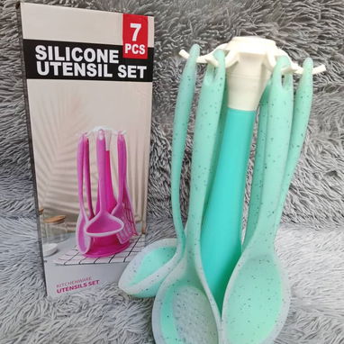 Set de 6 utensilios de silicona con base giratoria en 8000cup - Img 122487824
