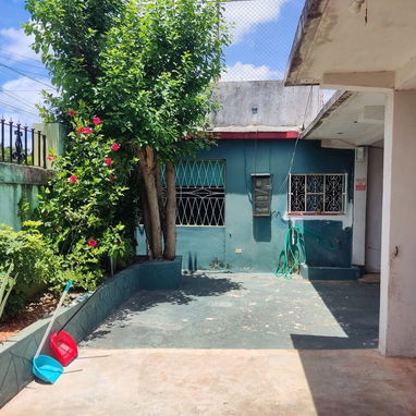 CASA CONSTRUCCIÓN CAPITALISTA DE 280 METROS CUADRADOS. RECIENTEMENTE REMODELADA Y AMPLIADA. 2 PLANTAS. - Img 118562786