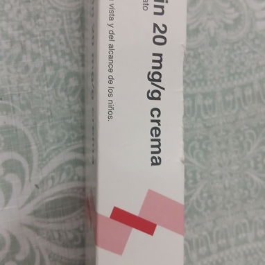 Lomexin fenticonazol 3 óvulos 200 mg y crema para candidiasis - 2/2
