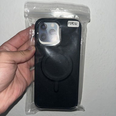 Covers (forros) para iPhone 15 pro Max - Img 111768119