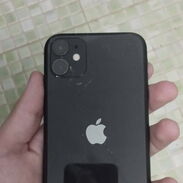 Vendo iPhone 11 con la pantalla y la parte de atrás rota - Img 45511374