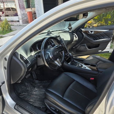 Infiniti Q50 3.0t 2019 Motor v6 twin turbo Asientos nuevos en piel  77k millas  Precio pagar eb cuba o EEUU - 7/10