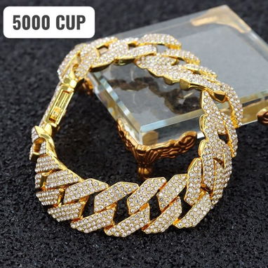 Cadenas,relojes y manillas diamantadas,Cintos de perlas - Img 122823369
