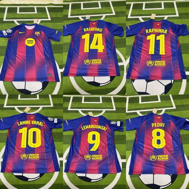 Pullover premium de Barcelona y Real Madrid - Img 113655116