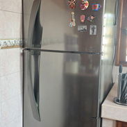 Vendo refrigerador LG con mueble y tarjeta en buen estado y compresor roto - Img 56602346