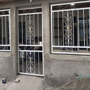 Se hacen trabajos de herrería,  elija su propio diseño... - Img 121134908
