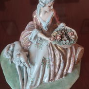 Vendo pieza de porcelana antigua - Img 56690862