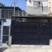 Se vende casa de 2 plantas, 3/4, cosas adentro y moto 4t de las grande - Img 56893969