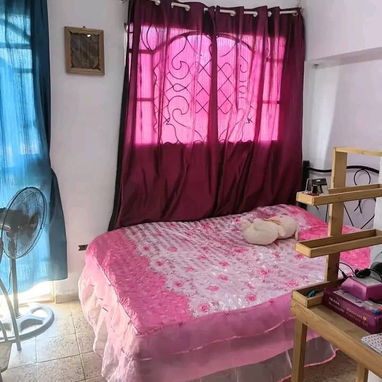 🏡✨ SE VENDE CASA EN EL CENTRO DE GUANABACOA CERCA DEL PARQUE ✨🏡  Primer piso: Sala Cocina  Baño 1 cuarto  Segundo piso - 3/6