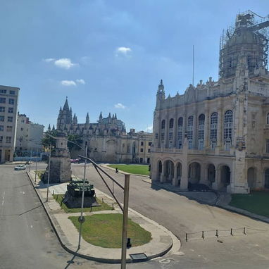 📺Apartamento de 2 Cuartos con Vista al Museo de la Revolución REF 1438 - Img 104873123