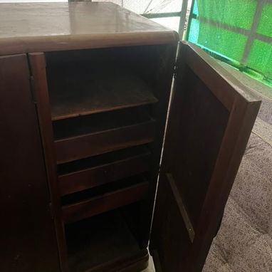 SE VENDE CHIFORROBER ANTIGUO. EN PERFECTO ESTADO. MADERA BUENA - Img 122087255