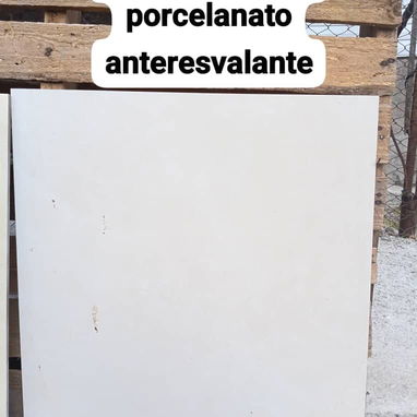 Losas antirresvalante - 2/3