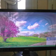 Monitor benq de 22 pulgadas led tiene mancha entrada vga - Img 56283782
