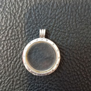 Camafeo de Pandora con charms incluidos - 2/4