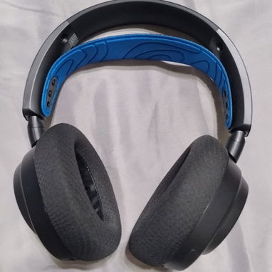 Vendo ps5 pro con 2 mandos - Img 124000320