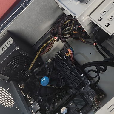 Vendo Magnifica Torre de PC i3 8va gen adjunto fotos tengo mensajeria disponible Luis 59757910 - 5/8