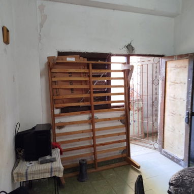 VENDO UN APTO EN LA HABANA VIEJA - Img 124524895
