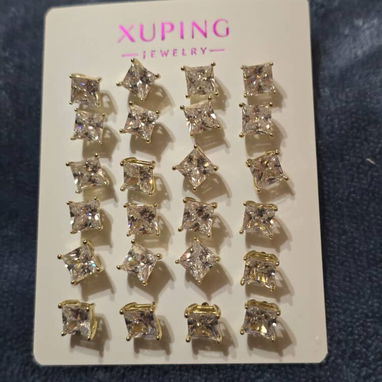 Aretes y argollas medianas, de oro laminado, calidad garantizada 💯 - 5/5