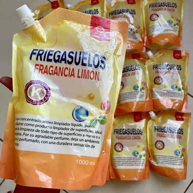 Friegasuelos de limón🍋✨ - Img 116840442