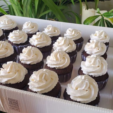 Dulces. Especialidad cupcakes - Img 127478206