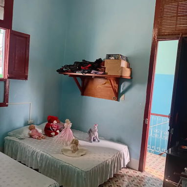 Se vende apartamento centro habana 3er piso avenida belascoain de 2/4 con dos baños se deja telefono fijo 2 split y más - 3/10
