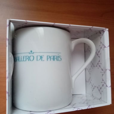 Jarra de ceramica blanca muy elegante con imagen antigua de Casablanca - Img 60896948