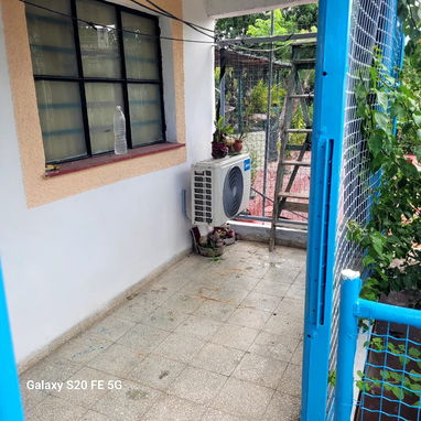 $14.000usd En venta casa grande  puerta de calle de 2 plantas con  garaje en Mantilla, Arroyo Naranjo. - 5/10