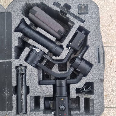 Vendo estabilizador DJI RONIN-S de uso  💲 200usd ☎️ 54831147 - 2/3