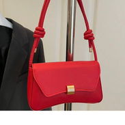 Bolso de hombro rojo - Img 56114689