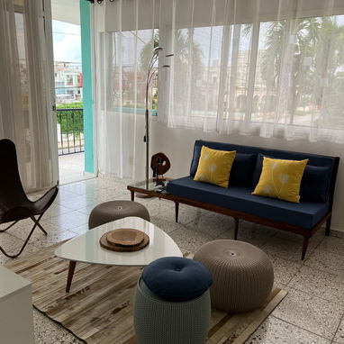 Departamento en el Vedado en zona tranquila! - Img 109059184