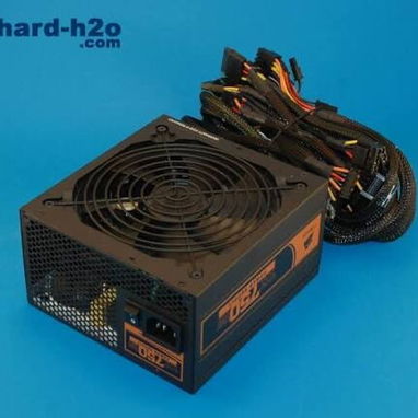 Ganga-Vendo fuente corsair tx750 en 20usd,,,hay que repararla - 3/3