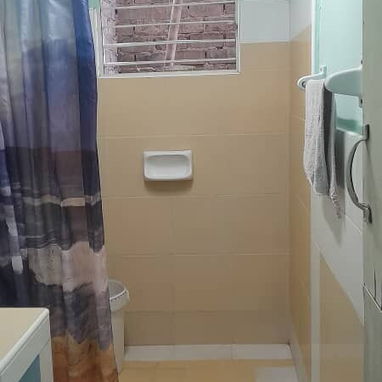 Se vende o se permuta una casa biplanta en Marianao: - Img 119308045