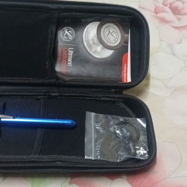 Estetoscopio Littmann Cardiology IV, con estuche multipropósito para médicos y linterna médica de exploración - 2/5