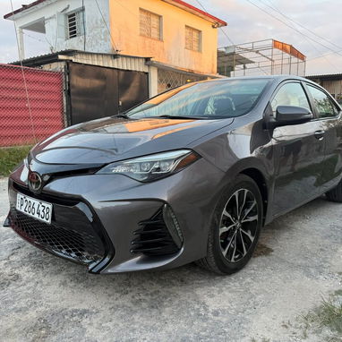 Toyota Corolla GRIS – $75 USD/día - 2/2