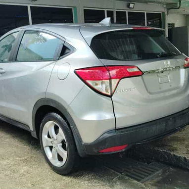 Carros disponibles para el alquiler entrega aeropuerto Habana tanque lleno no se cobra dinero adelantado. Renta de autos - 4/4
