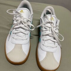 Tenis originales de mujer número 39 son Adidas nada de copia originales - Img 125944704