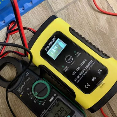 Cargador de Batería FOXSUR 12V - Mantenimiento y Extensión de la Vida Útil de la Batería - Img 89435677