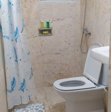 Venta de Apartamento recién modelado de 3 habitaciones en el Vedado J y 9, cerca del malecón habanero y embajada de EEUU - Img 90235179