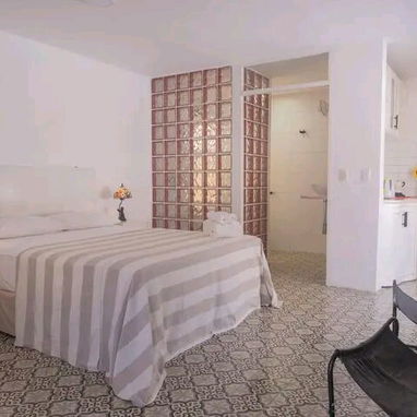 COD.Z 🌟 ¡HOSTAL DE LUJO EN EL VEDADO! ⚡ WIFI + PLANTA ELÉCTRICA ⚡+ 4 HABITACIONES CLIMATIZADAS - Img 120884632