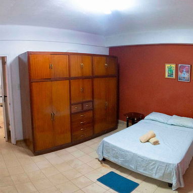 ALQUILO APTO VEDADO 350 USD SOPORTE ENERGETICO. - 9/10