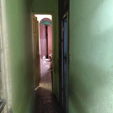 3000 USD_Oquendo y Neptuno"Centro Habana":Permuto Casa En 1er Piso 67m,2/4 + 1 d Pladul,1erPiso,Azotea Libre,Techo d Pla - Img 122762283