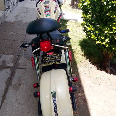 Moto como nueva - 2/3