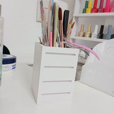Esmaltero de pared y de mesa, cubo para pinceles - 2/3